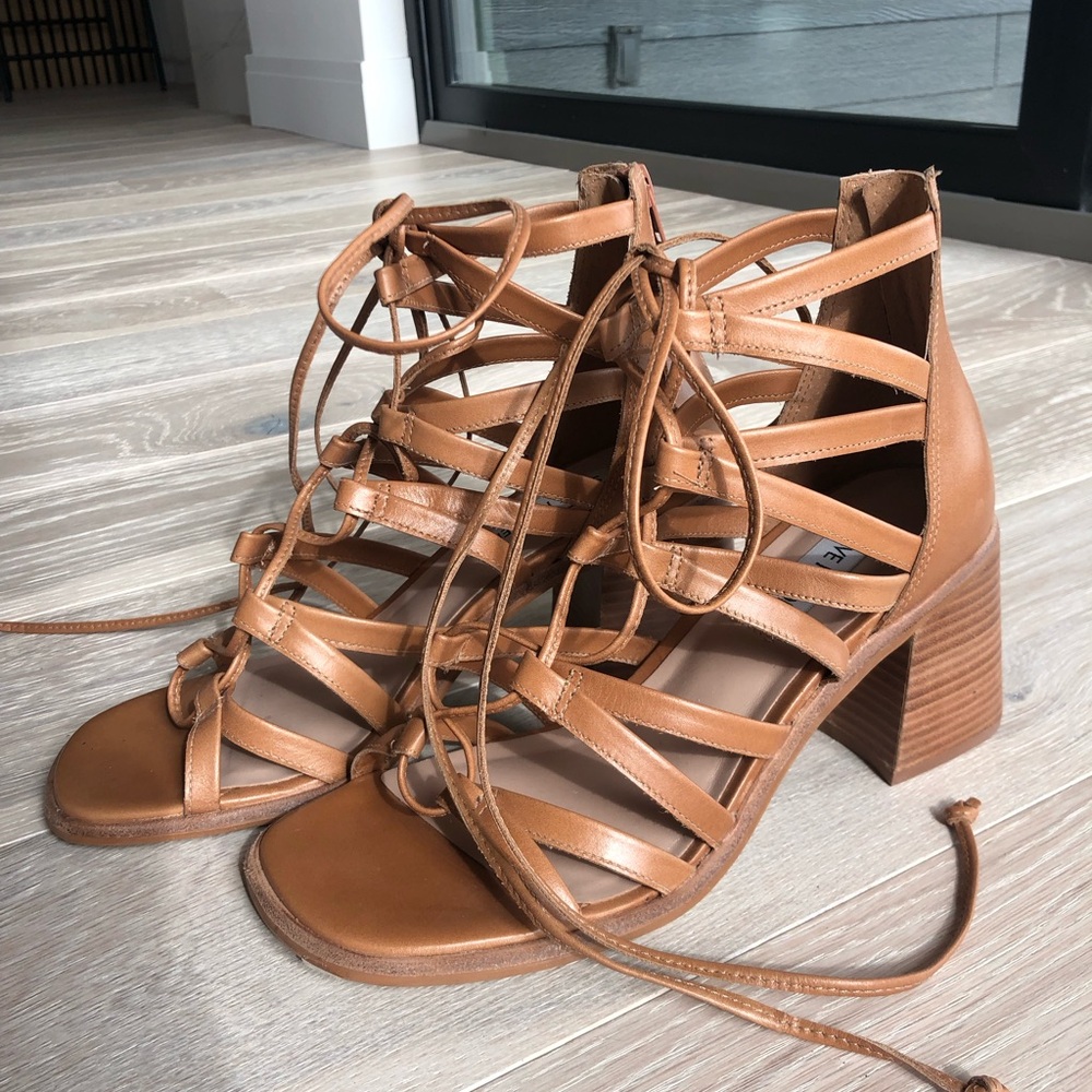 Steve Madden “Cherri30” Sandals